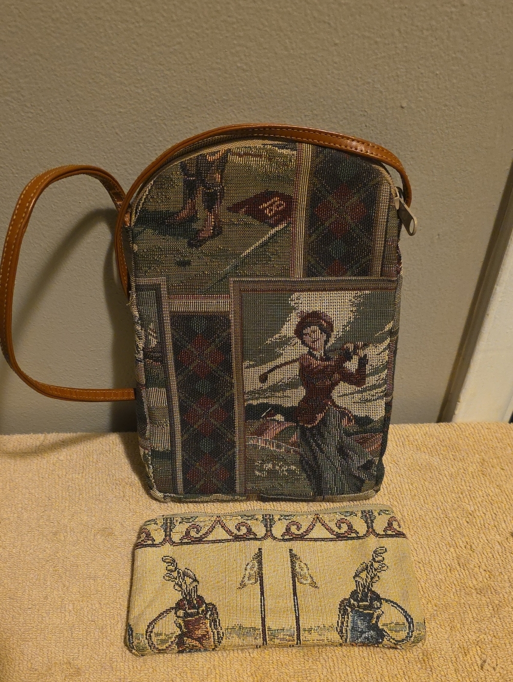 Golf Tapestry Crossbody Bag And Wallet - Inv.539